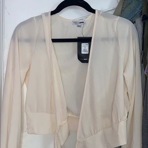 white long sleeved crop top